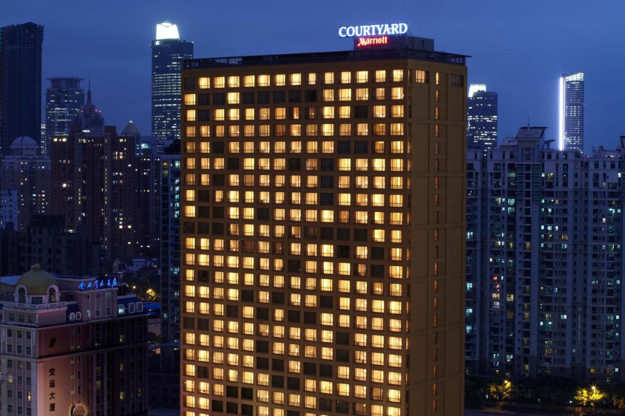 Courtyard By Marriott Hotel