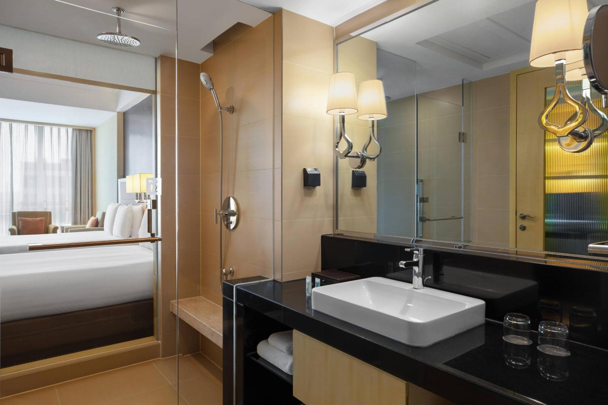 Courtyard By Marriott 4*